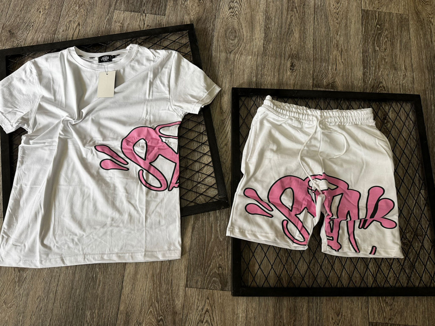 Conjunto Verano Syna World Banco y Rosa