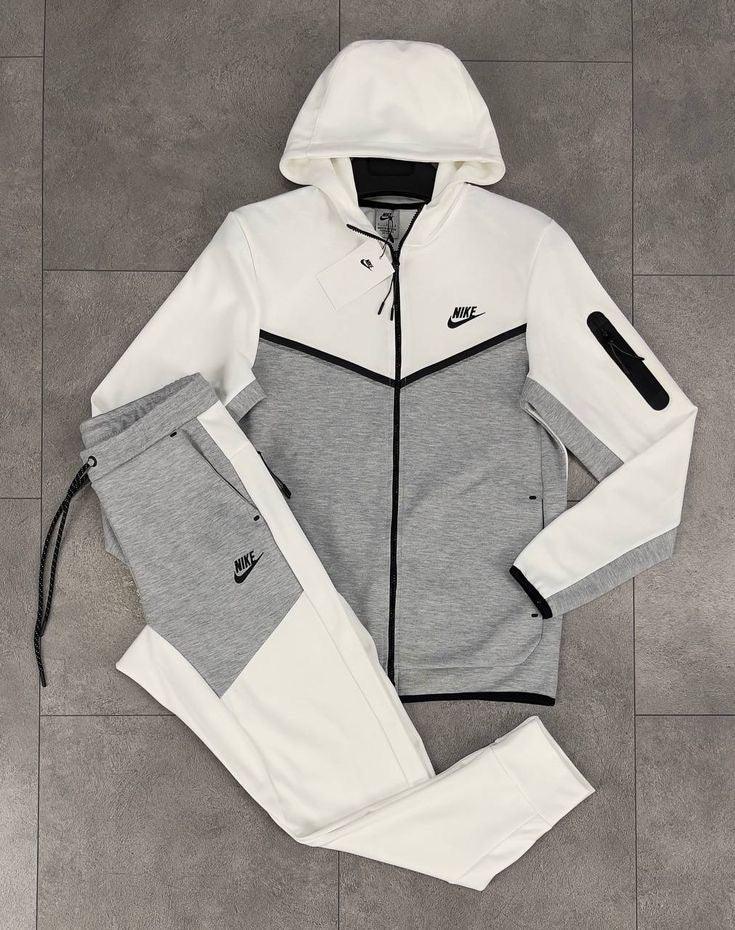 Chandal Nike Tech blanco cinza