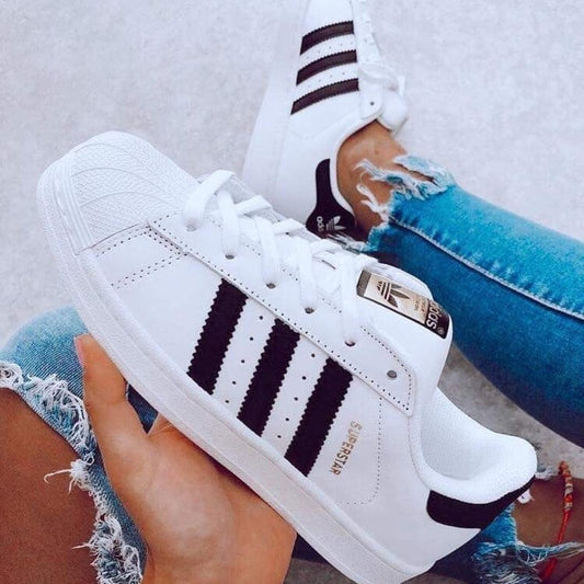 Adidas superstar blanco y negro