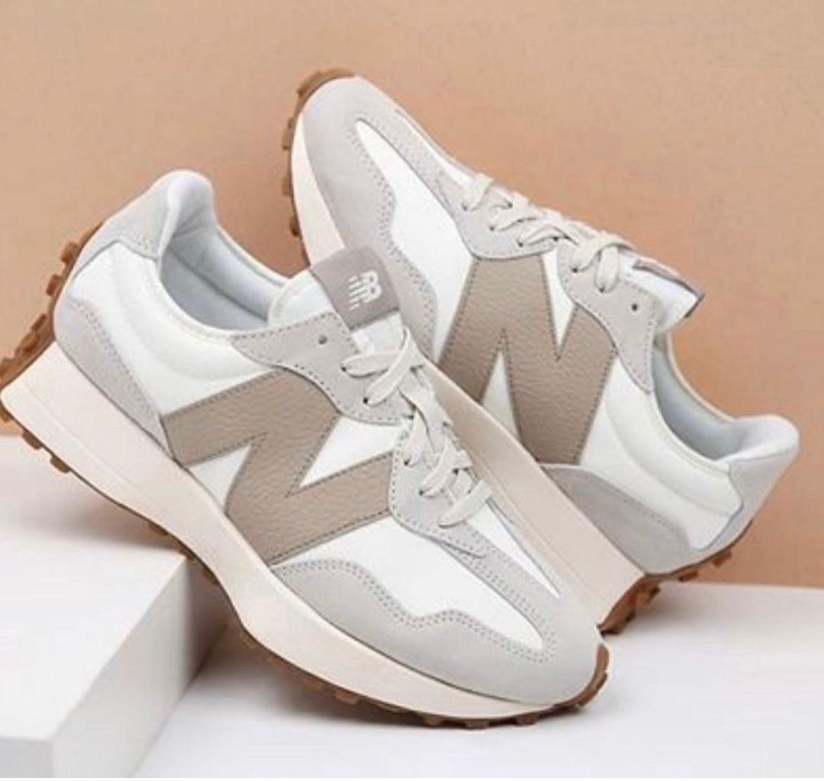 New balance 327 Blanco Y Beje