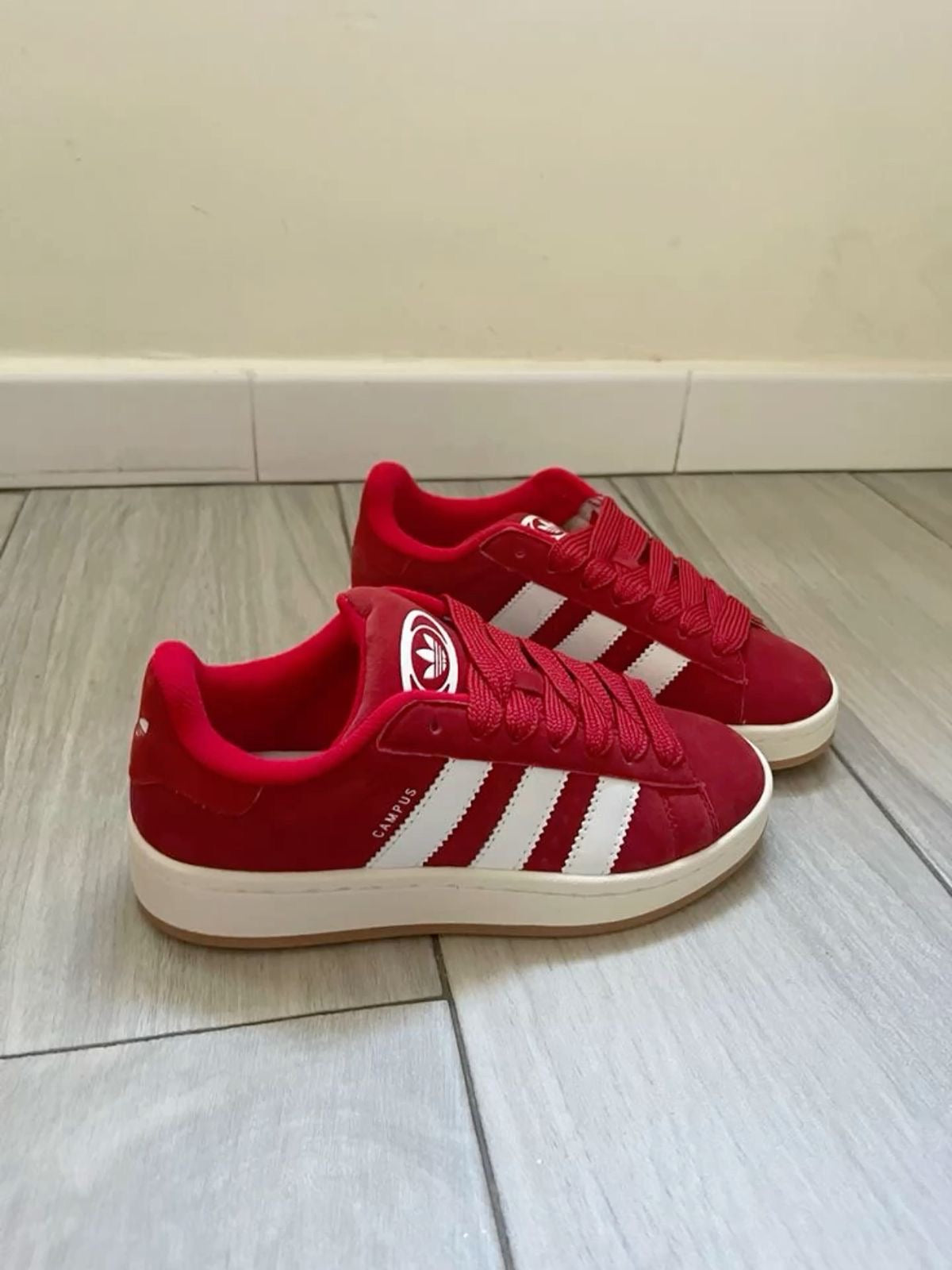 Adidas Campus Rojo y Blanco