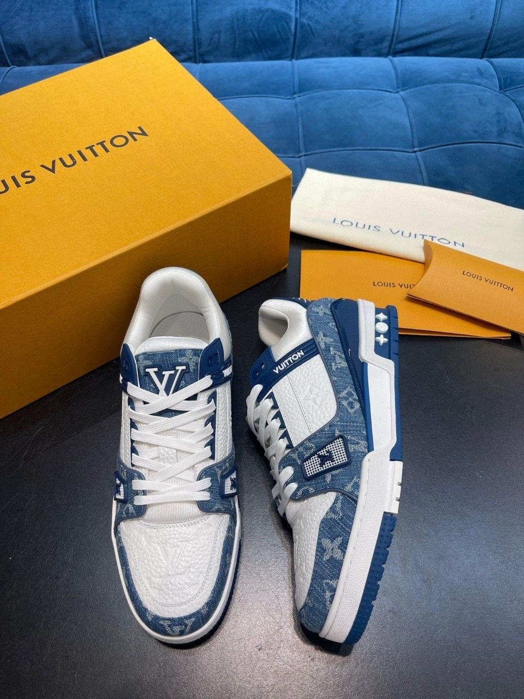 Louis Vuitton Trainer Azul