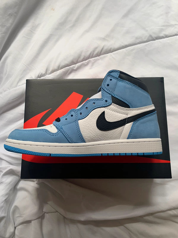 Nike Air Jordan 1 Azul Blanco y Negro
