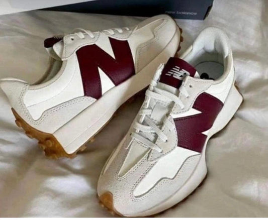 New balance blanco beje y bordo