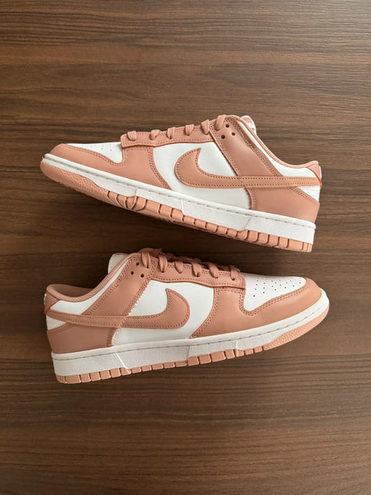 Nike Dunk blanco y rosado