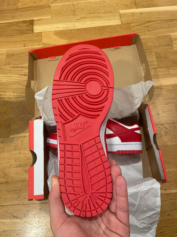 Nike Dunk blanco y rojo