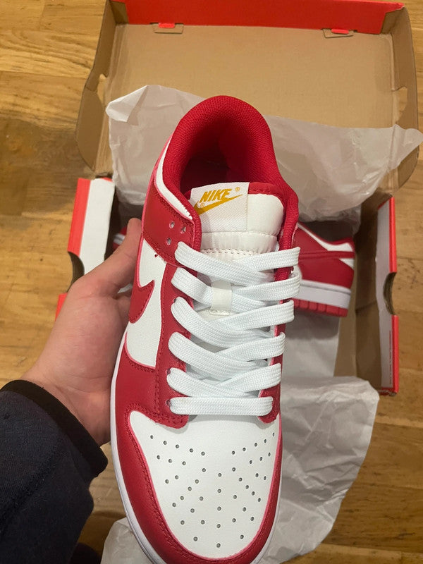 Nike Dunk blanco y rojo